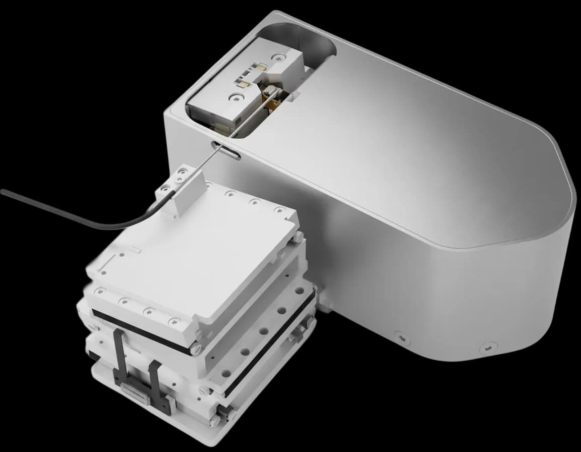 Precision Charge Neutralisation system mounted on the katana microtome